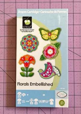 "Florals Embellished" Provo Cricut Cartridge # 2000934 Book & Overlay